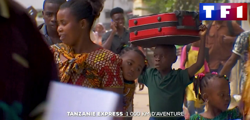 Viaje rústico a bordo de un tren en Tanzania